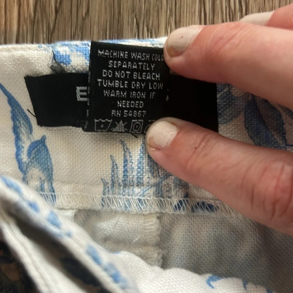 Express Stretch Nature Print Cropped Pants Garden Scene Size 5/6 - Picture 8 of 9